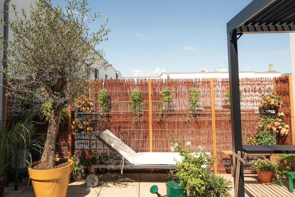 Apartment Wintergarten Roof Terrace Berlin